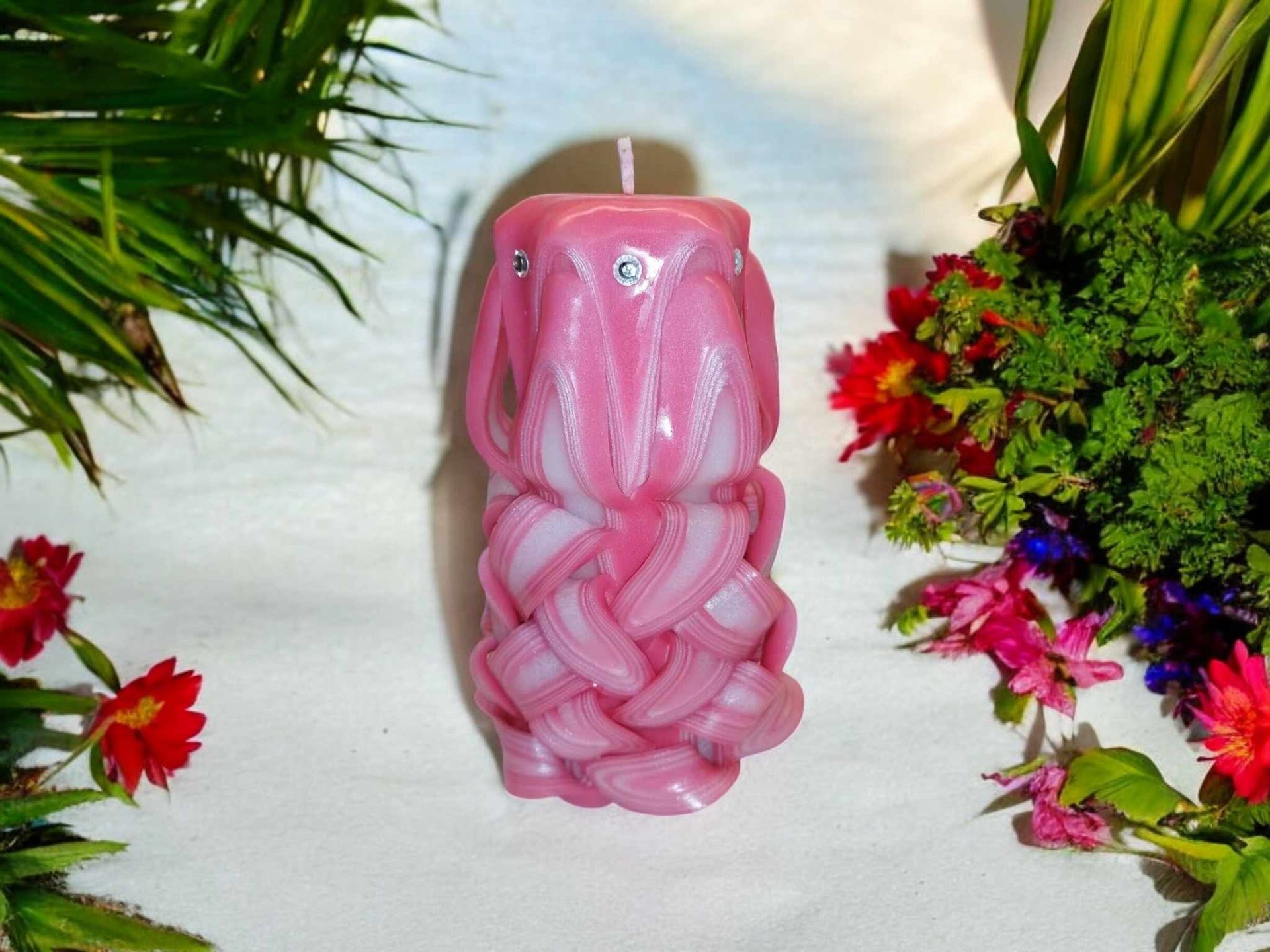 Hand-carved unscented swan candle design