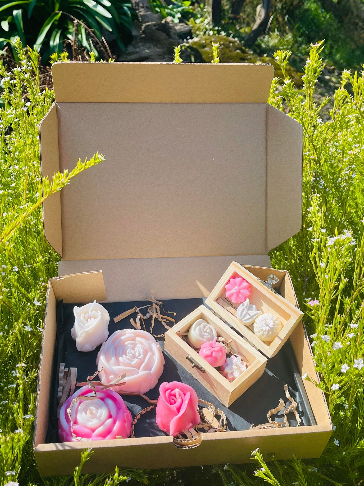Handmade rose-scented carved candle design