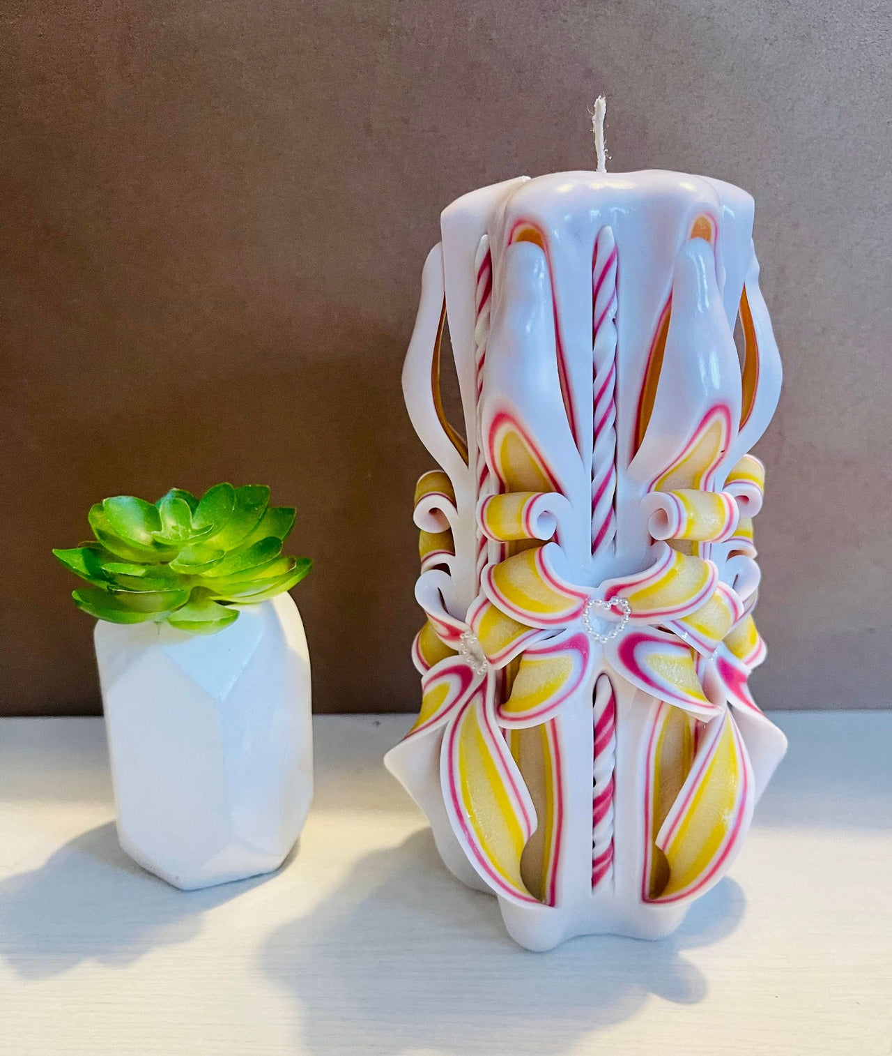 Hand-carved unscented pineapple candle design